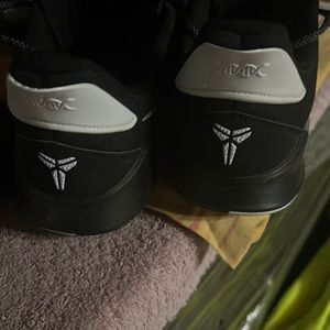 Mamba fury size 8 shoes